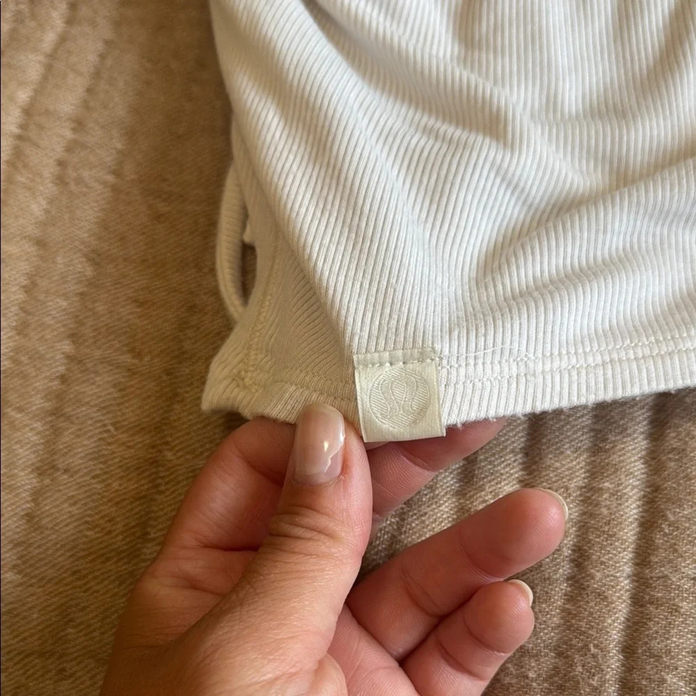 Lululemon Ribbed Shirt - Picture 4 of 4